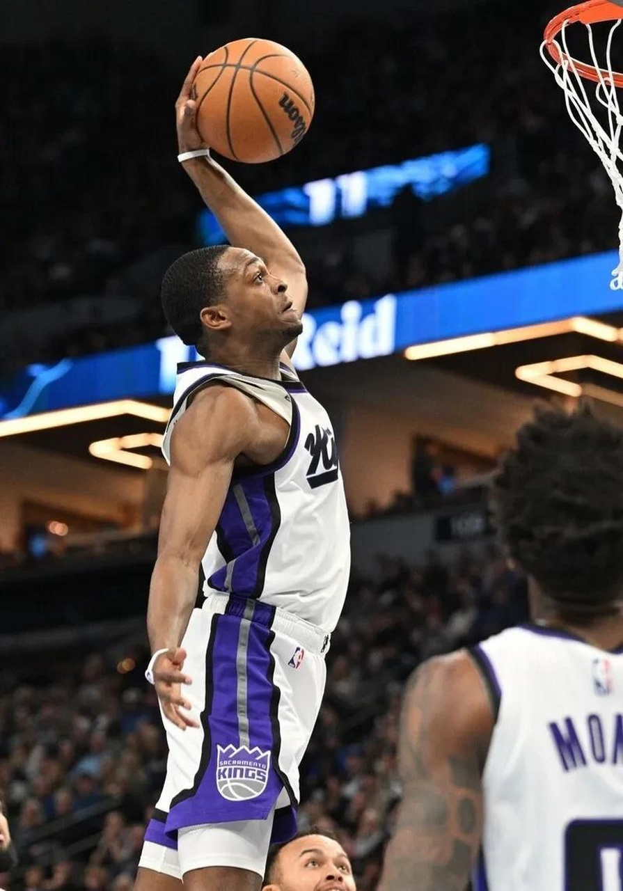 今晚萨克拉门托国王备战NBA季后赛，强势反弹细节曝光，气氛紧张，年轻球员得到机会的简单介绍爱游戏官网