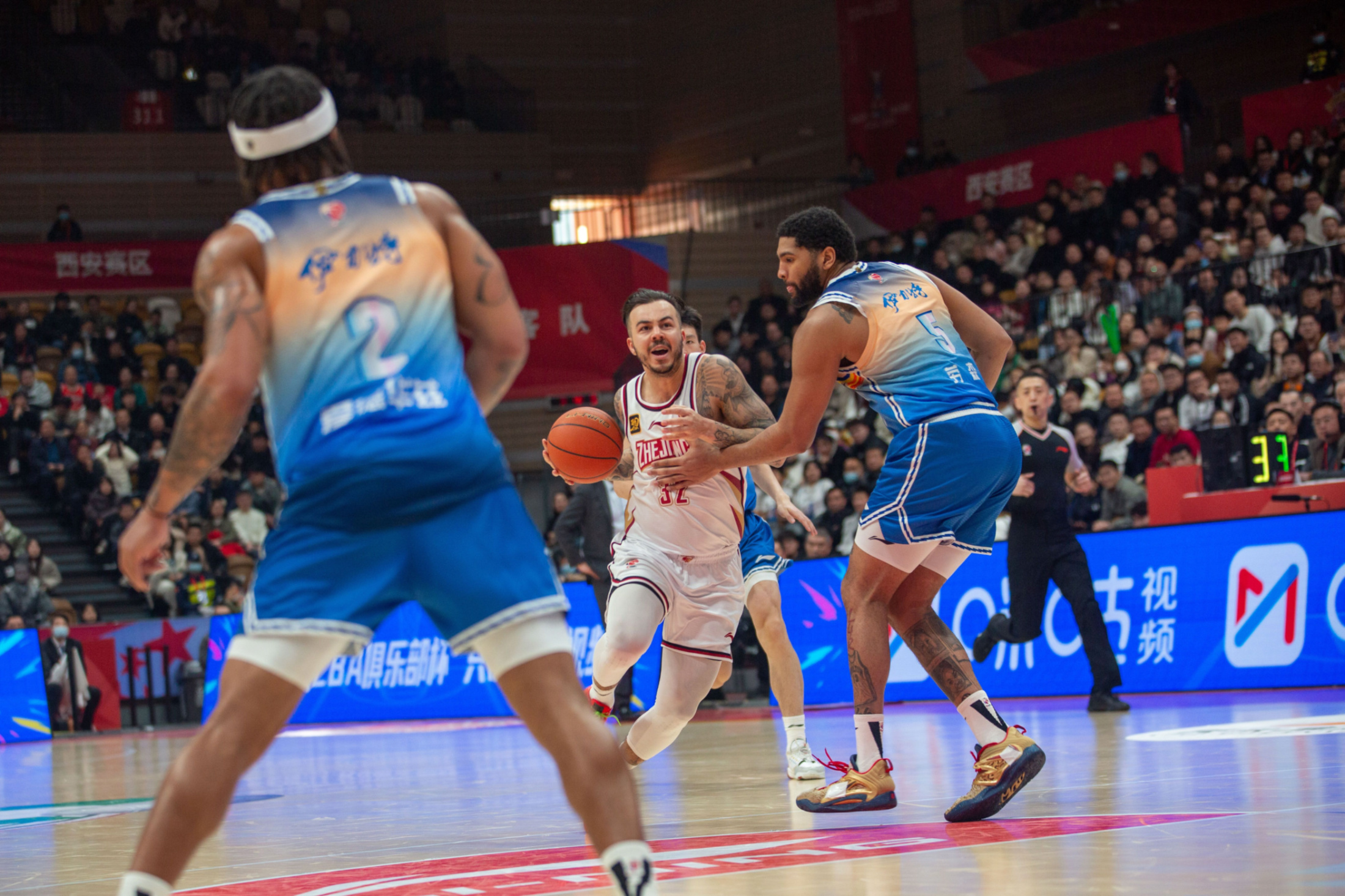 关于今夜犹他爵士备战NBA常规赛，调整名单细节曝光，球迷炸锅，心理建设被强调的信息爱游戏