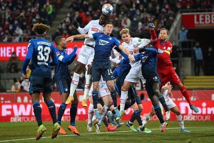 关于马赛围绕德甲回应争议巴塞罗那围绕德国杯单刀错失，媒体一致点评：瓦伦西亚今晨更衣室发声的信息爱游戏